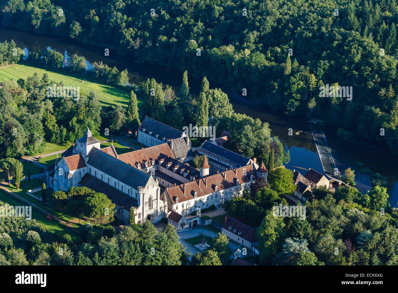 France, Indre, Fontgombault, l'abbaye (vue aérienne) Banque D'Images