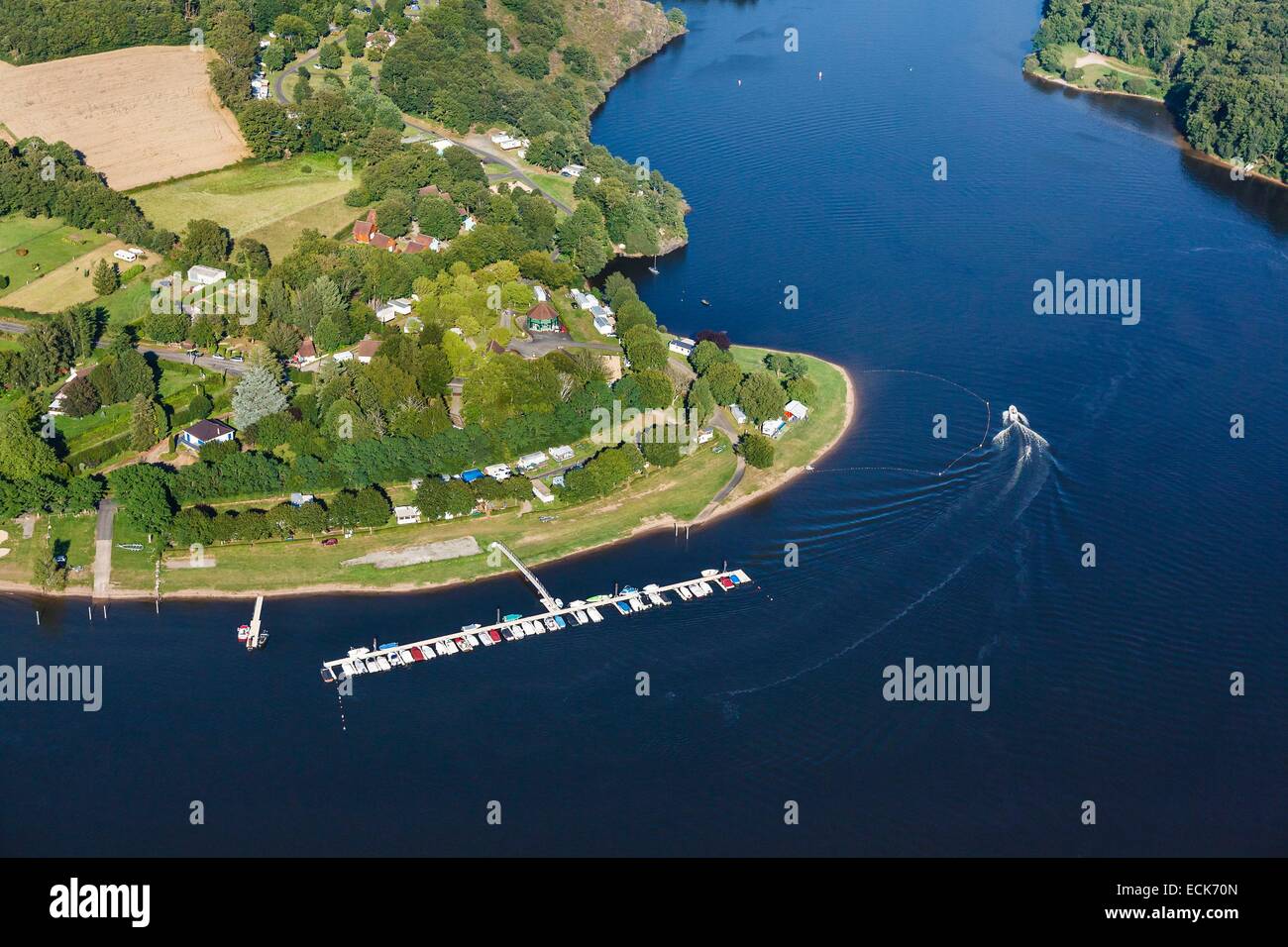 France, Indre, Saint plantaire, FougΦres beach sur le lac d'Eguzon (vue aérienne) Banque D'Images