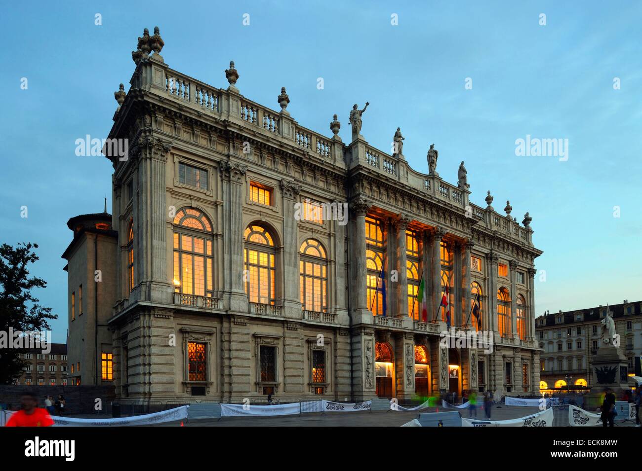 L'Italie, Piémont, Turin, Piazza Castello, le Palazzo Madama Banque D'Images