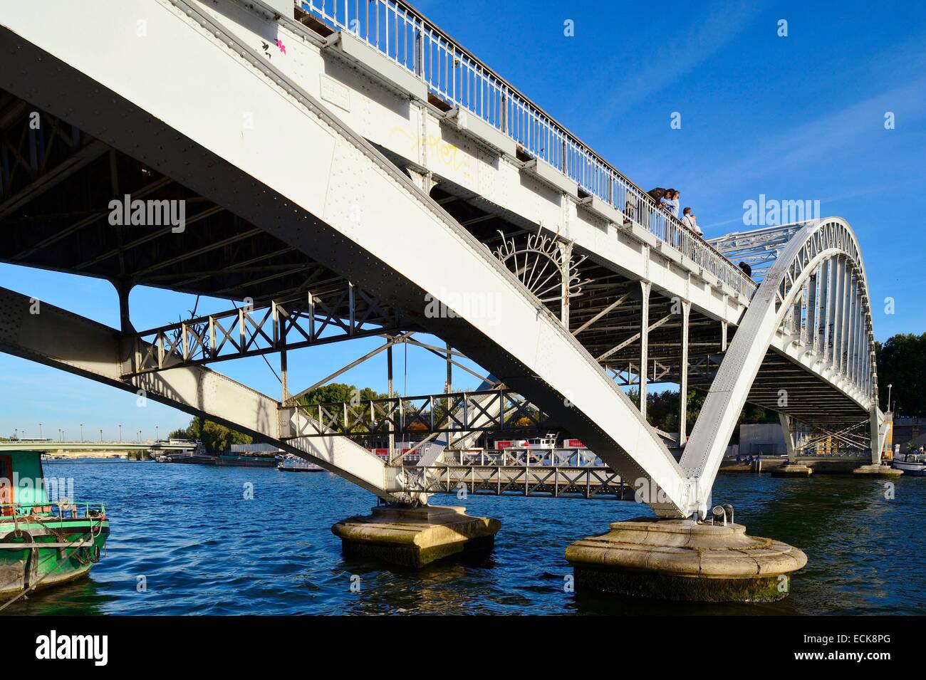 France, Paris, région classée au Patrimoine Mondial de l'UNESCO, passerelle Debilly et la Seine Banque D'Images