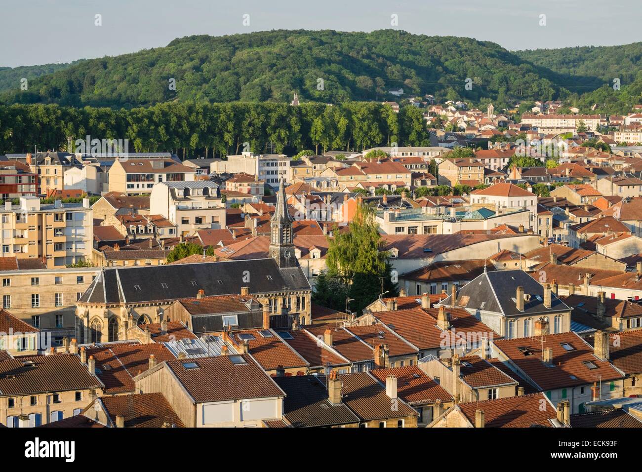 France, Meuse, Bar-le-Duc, la ville basse, l'église de l'ordre complexe La Croix et Lycee Saint Louis Banque D'Images