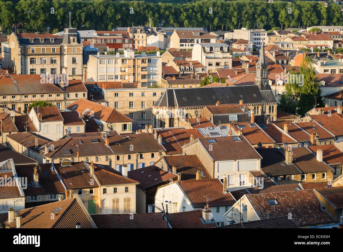 France, Meuse, Bar-le-Duc, la ville basse, l'église de l'ordre complexe La Croix et Lycee Saint Louis Banque D'Images