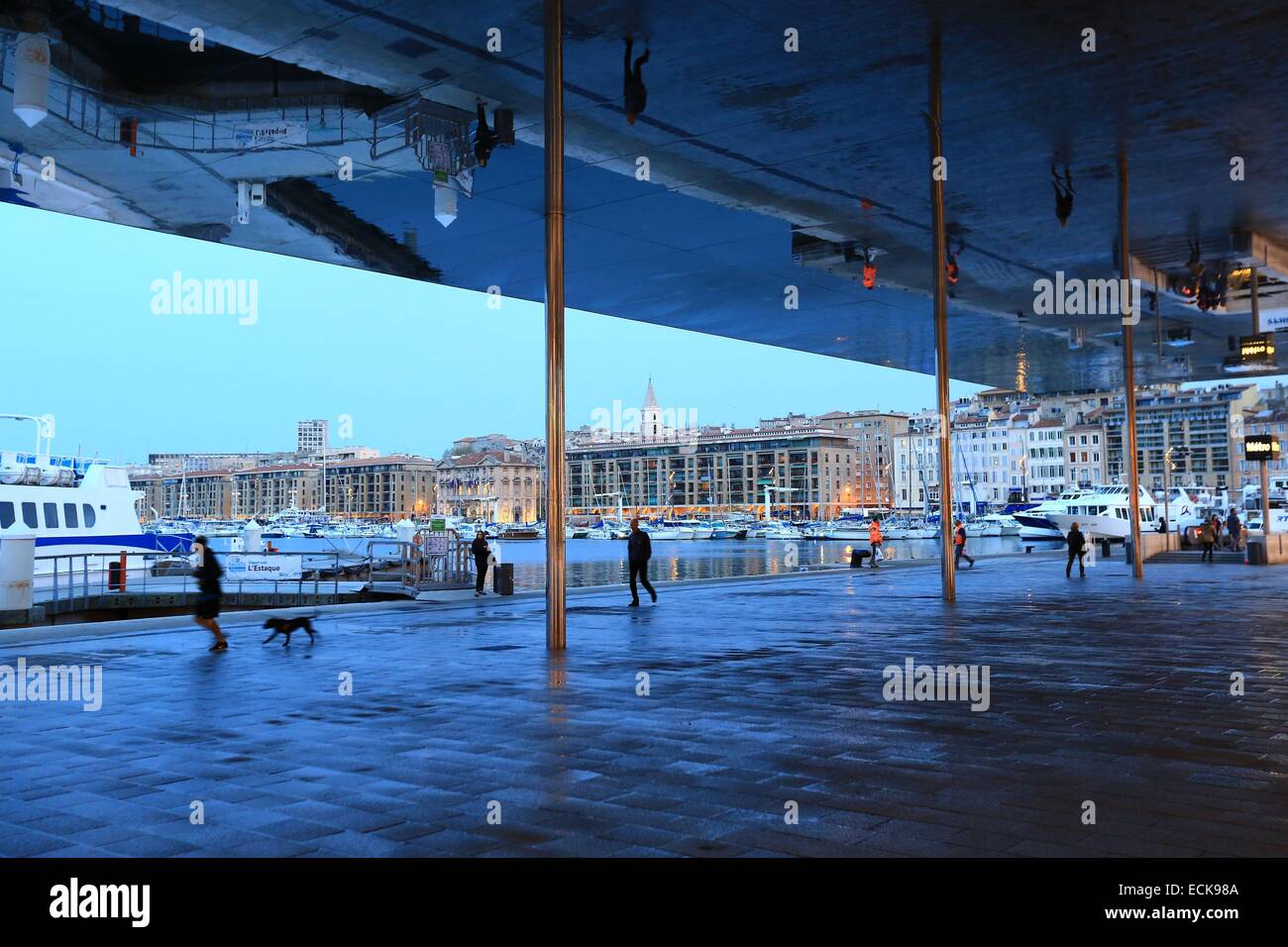 Marseille ombriere Banque de photographies et d’images à haute