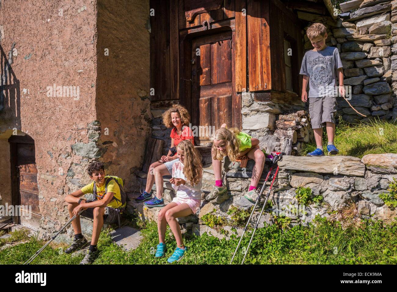 France, Savoie, Notre-Dame-du-PrΘ, maison traditionnelle du hameau de Beauregard, vallée de la Tarentaise Banque D'Images