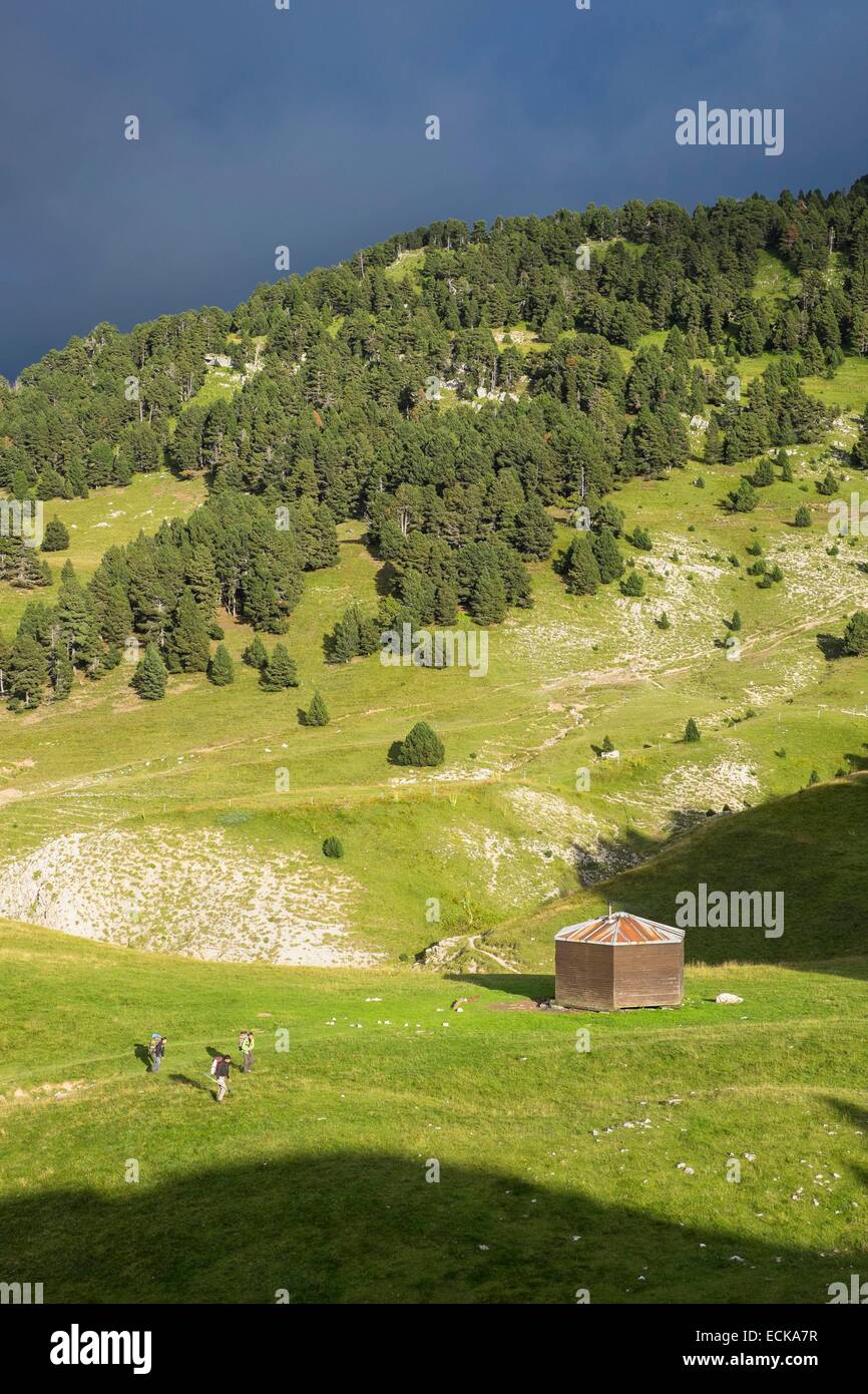 France, Isère, parc naturel régional du Vercors, Chaumailloux refuge (alt:1669 m) près du pas de l'aiguille sur les hauts plateaux du Vercors Banque D'Images