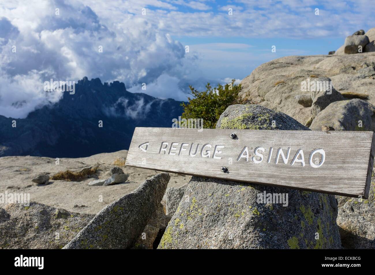 France Corse Du Sud Randonnées Sur Le Gr 20 Entre Refuge