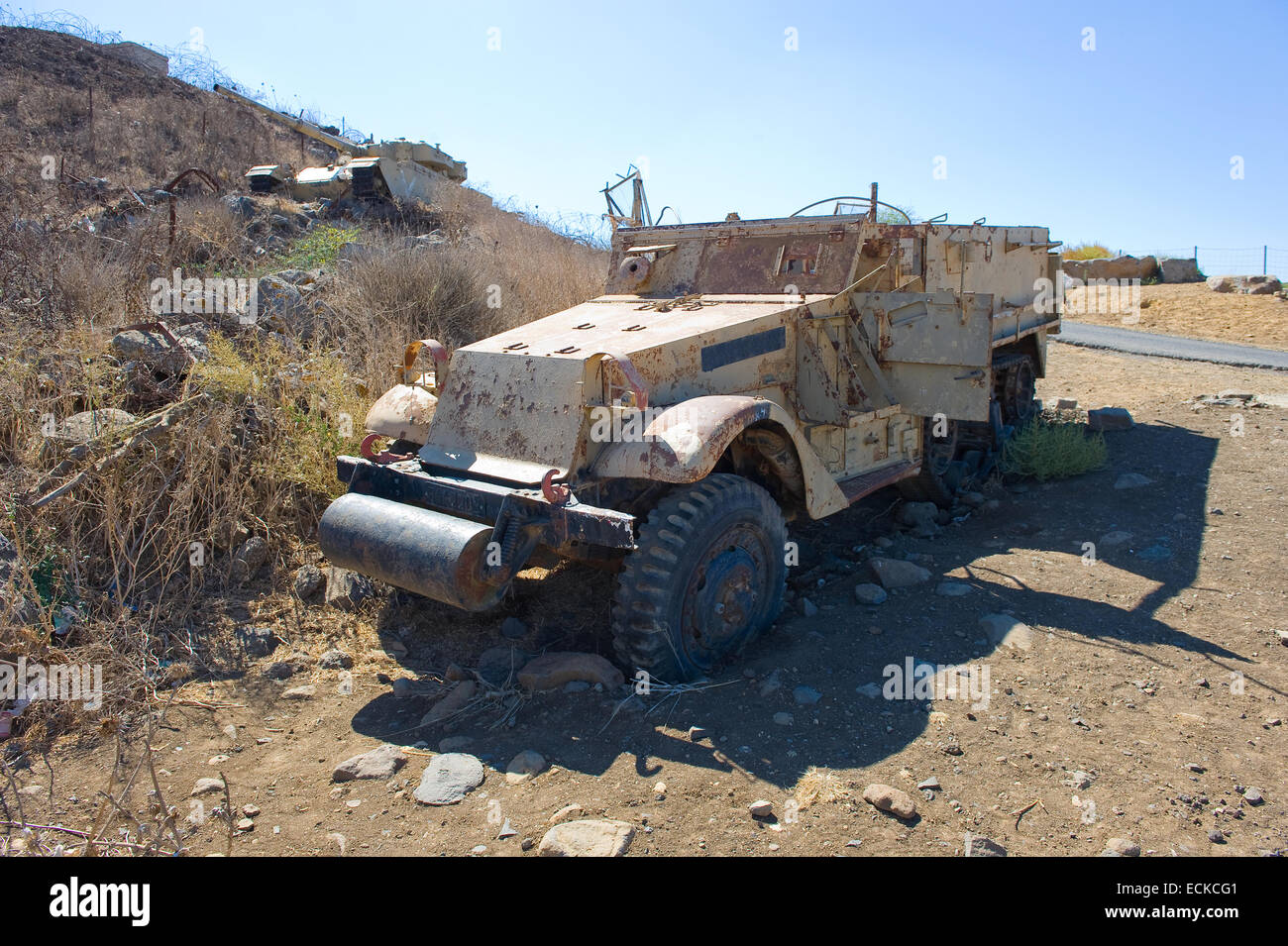 Camion de l'Armée de gauche de la guerre du Yom Kippur sur 'tel e-saki' sur les hauteurs du Golan en Israël Banque D'Images