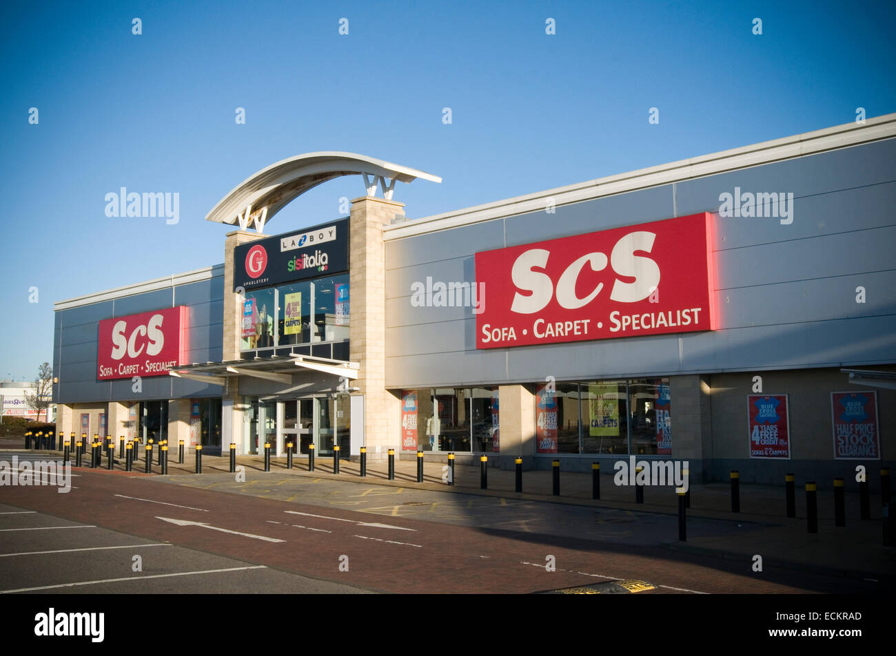 Canapé scs spécialiste tapis super store boutique boutiques magasins enchaînés de la chaîne d'ameublement Banque D'Images