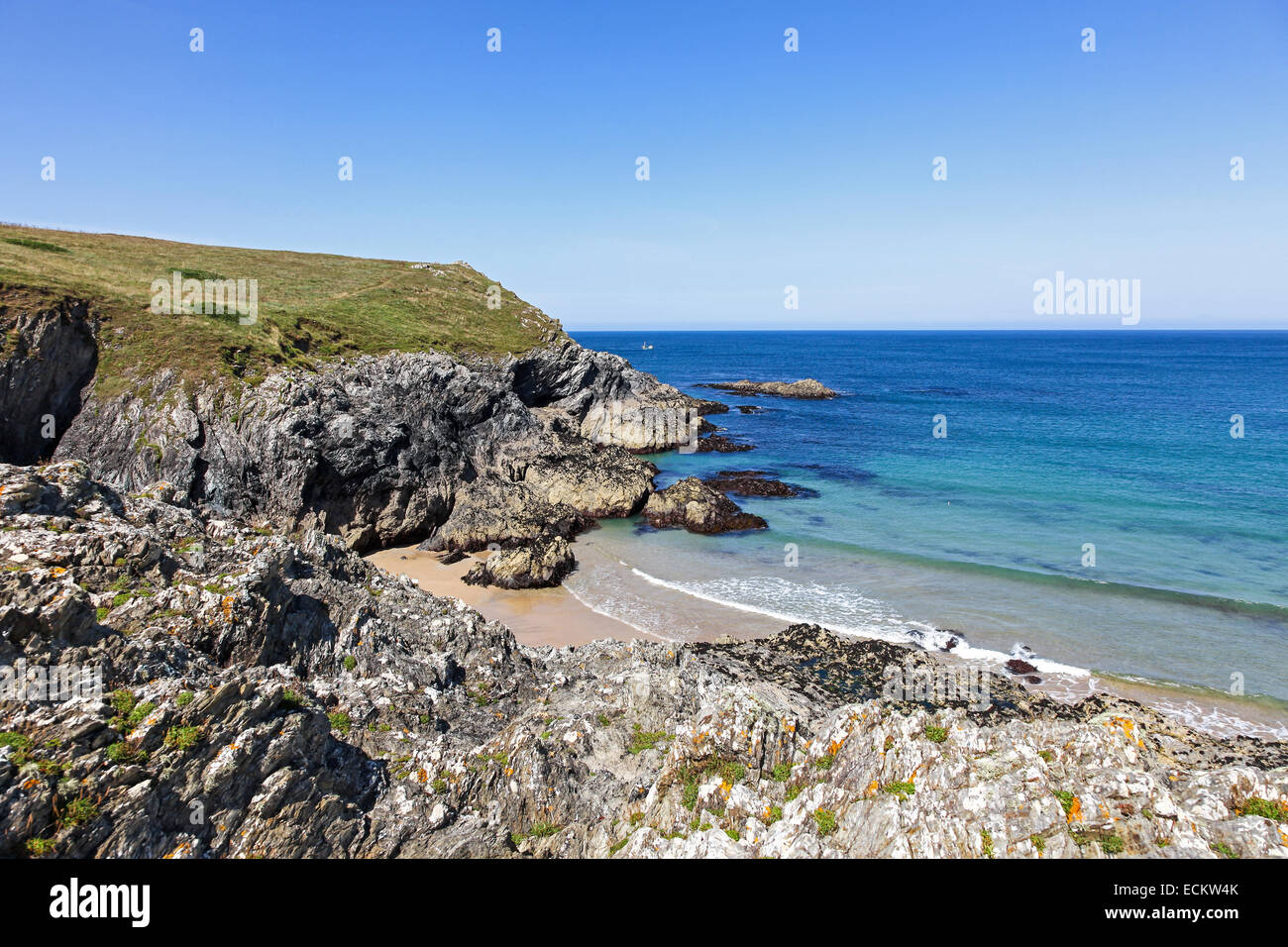 Une crique de sable à côté de Porth Joke ou Polly Joke plage située à proximité de Cornwall Crantock sud-ouest de l'Angleterre UK Banque D'Images