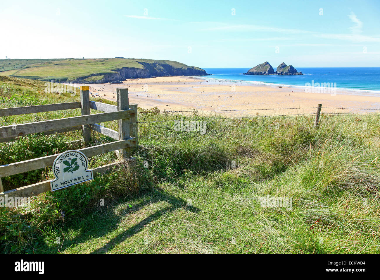 La vaste étendue de la plage de Baie de Holywell Cornwall West Country England UK Banque D'Images