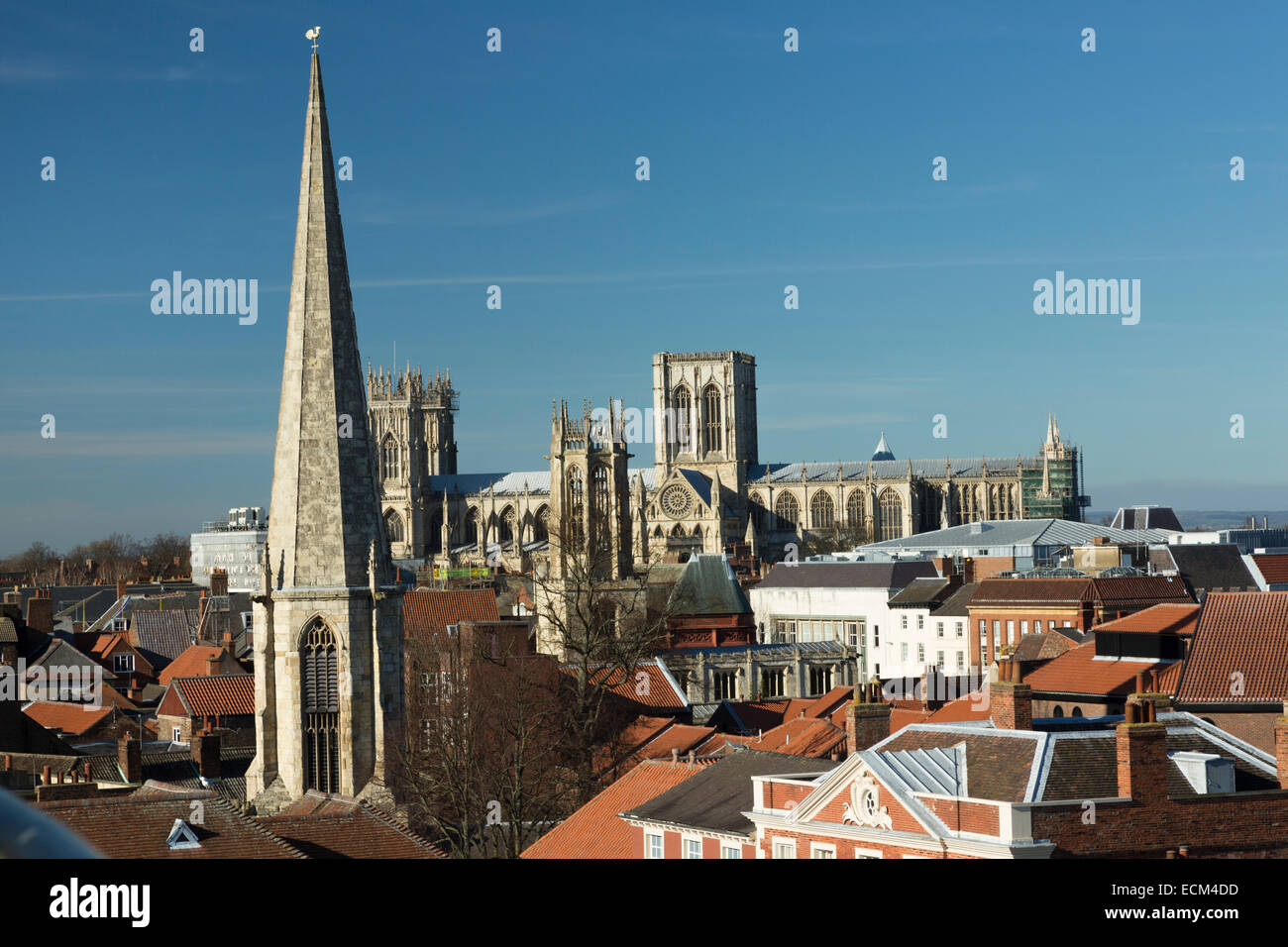 York Minster et toits de Cliffords Tower, mars 2014. Banque D'Images