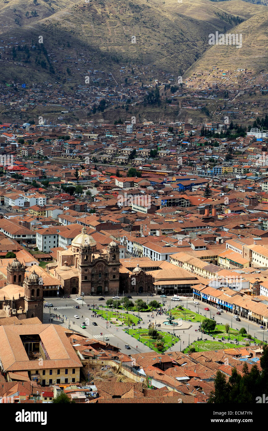 Toits et Plaza de Armas, Cusco, Pérou Banque D'Images