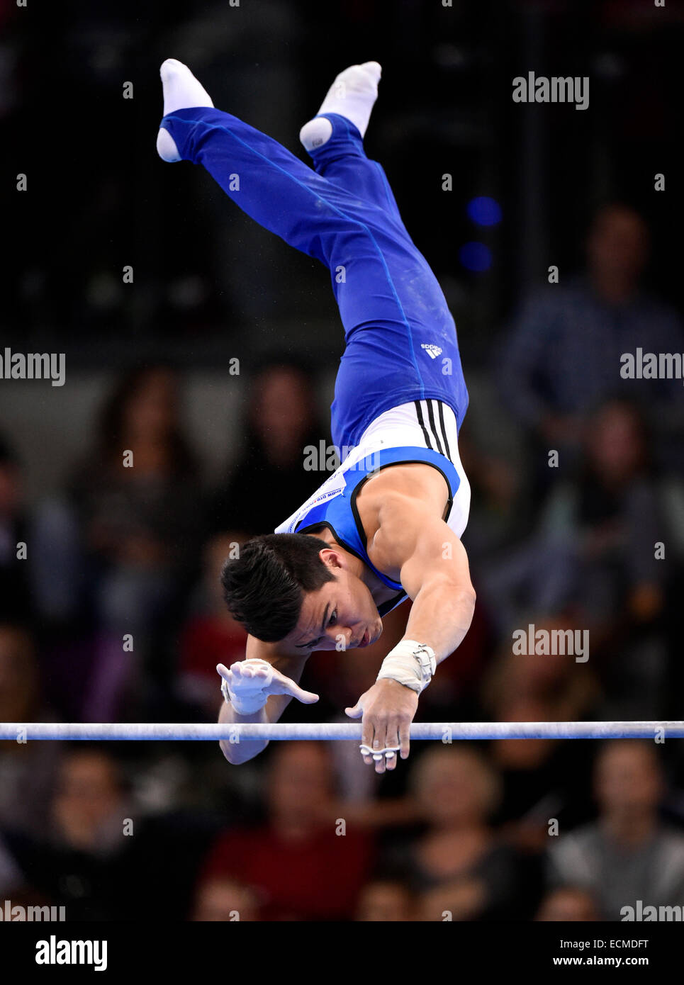 Sergio Sasaki Junior, BRA, barre horizontale ou high bar, gymnastique, Porsche-Arena, Stuttgart, Bade-Wurtemberg, Allemagne Banque D'Images