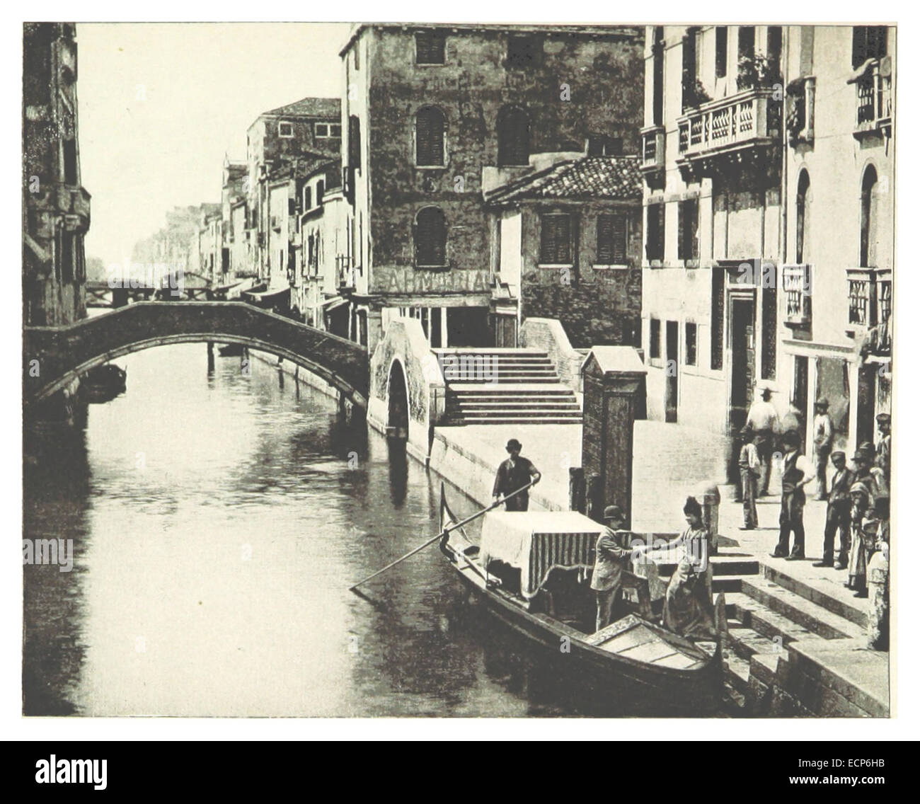 Une illustration de 1894 de la représentation de Clément d'une journée d'été à Venise, capturant l'atmosphère de la ville et son dynamisme culturel pendant cette période. Banque D'Images