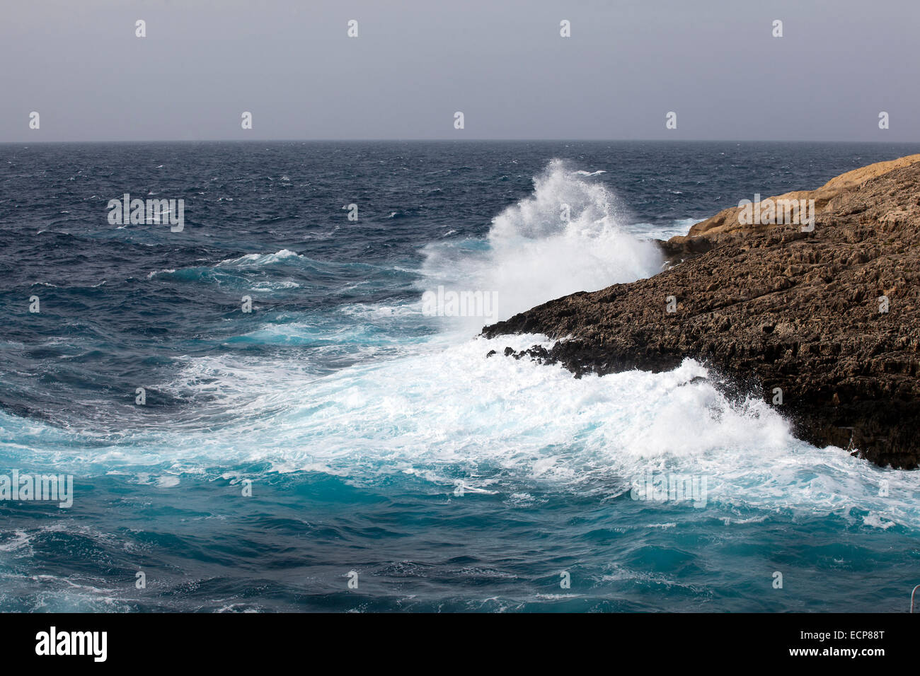 Mer forte à Wied iz-Zurrieq, Malte Banque D'Images