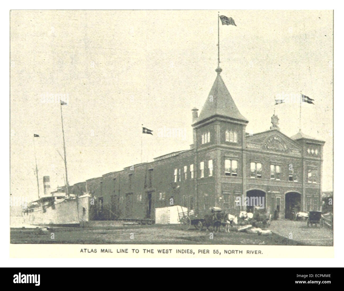 Cette image historique de l'Atlas mail Line montre l'embarcadère 55 le long de la North River, où les navires partaient pour les Antilles, reflétant le commerce et le transport maritimes du XIXe siècle. Banque D'Images