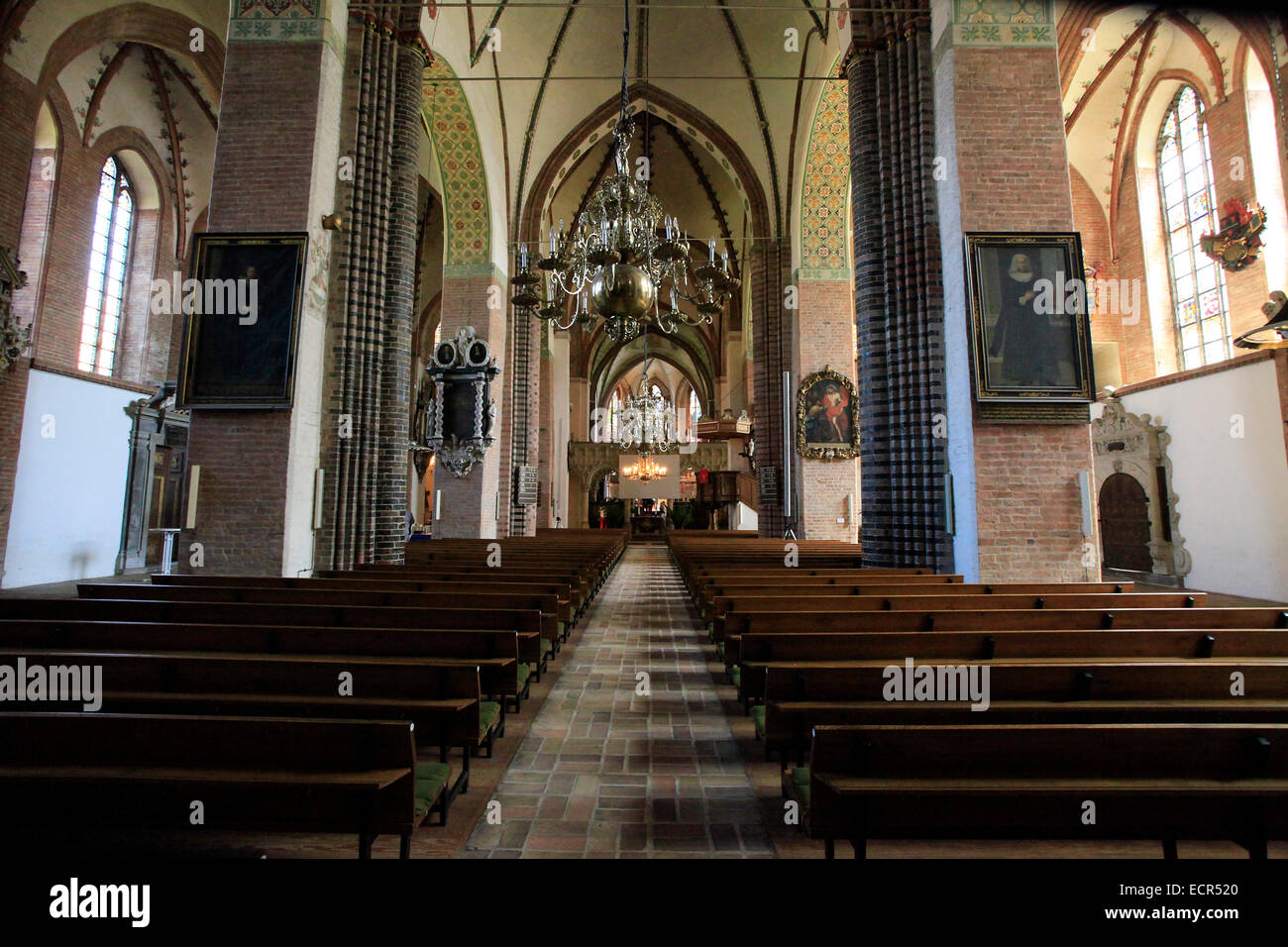 Vue de l'intérieur de la Cathédrale Saint Pierre à Schleswig. C'est l'un des monuments les plus importants de Schleswig-Holstein. Il s'agit d'une prédication de l'église. Photo : Klaus Nowottnick Date : 27 mai 2012 Banque D'Images