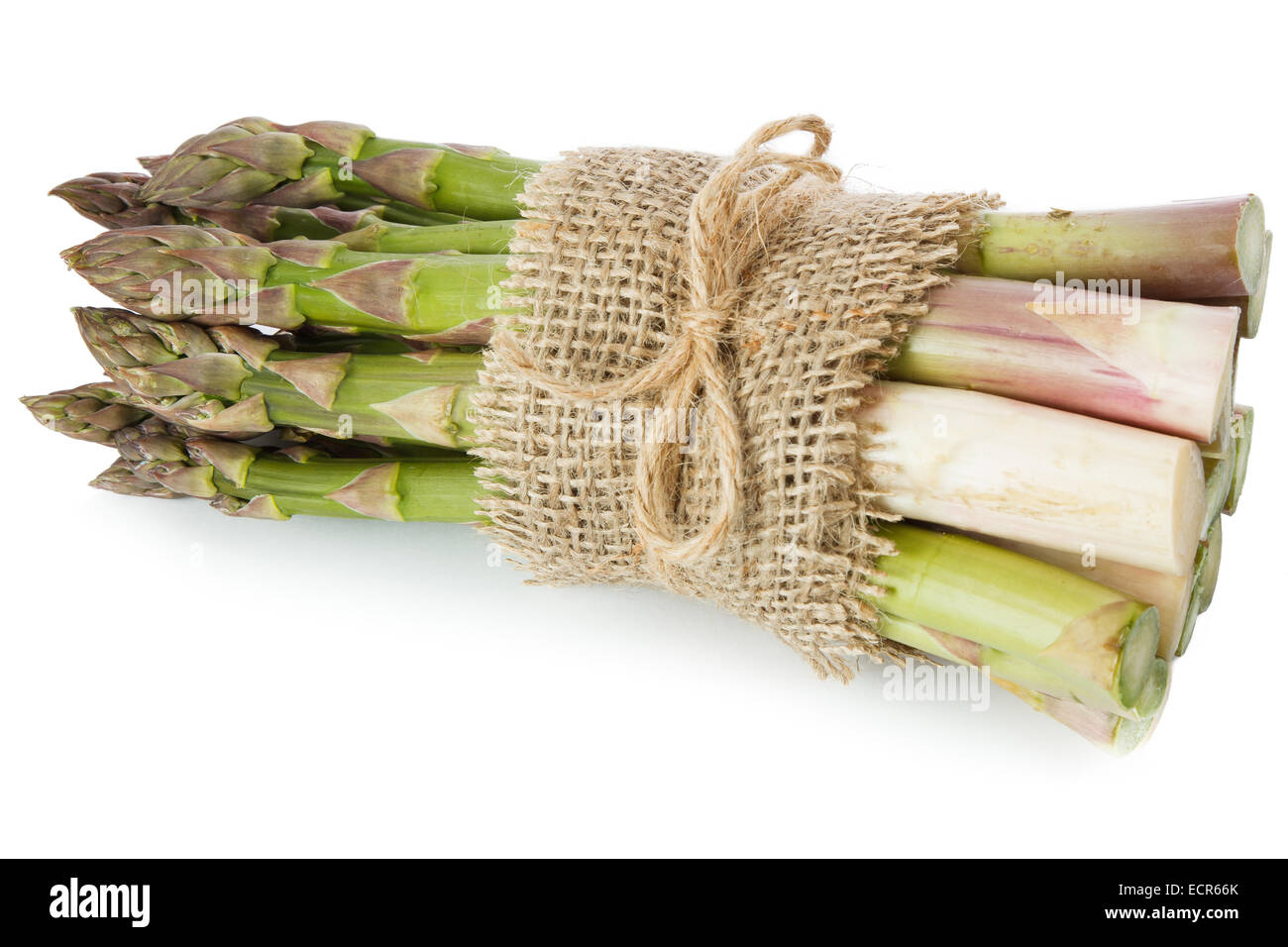 Asperges vertes sur fond blanc Banque D'Images