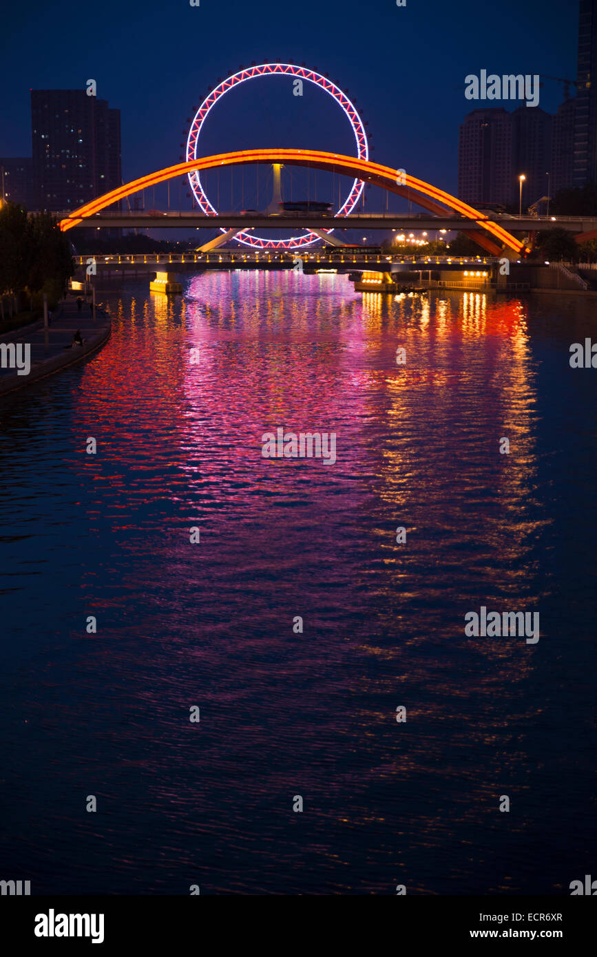 Tianjin Eye la nuit, Chine Banque D'Images