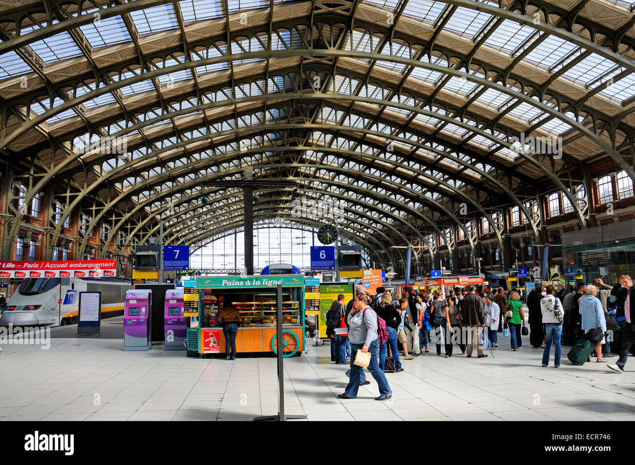 Lille railway station Banque de photographies et d'images à haute  résolution - Alamy