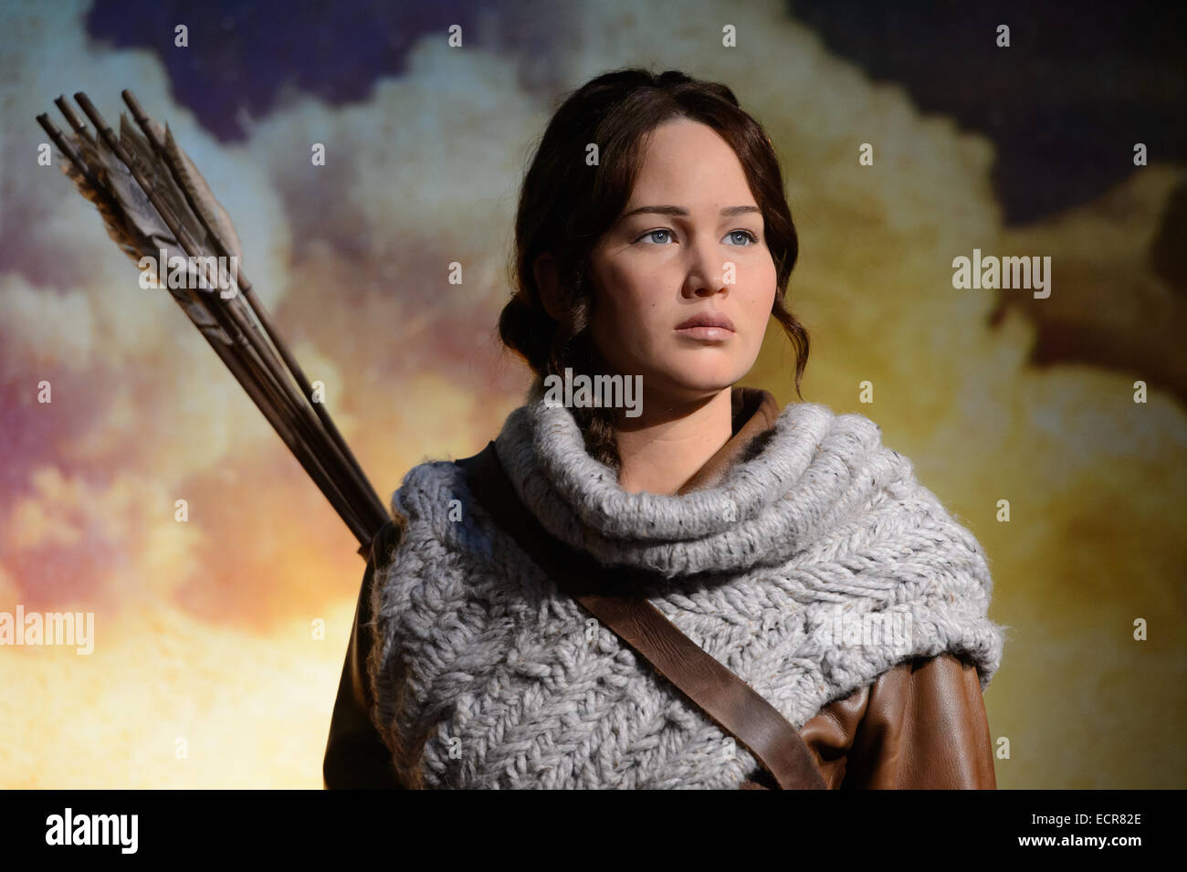 Katniss everdeen jennifer lawrence jeux de la faim Banque de photographies  et d'images à haute résolution - Alamy