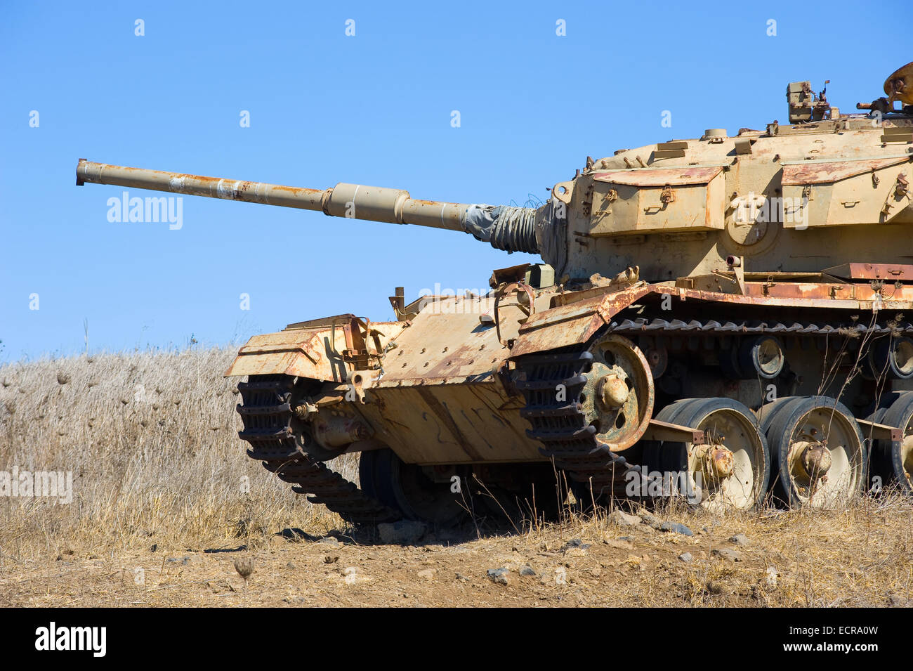 Vieux char Centurion de la guerre du Yom Kippur près de la frontière syrienne sur le plateau du Golan en Israël Banque D'Images