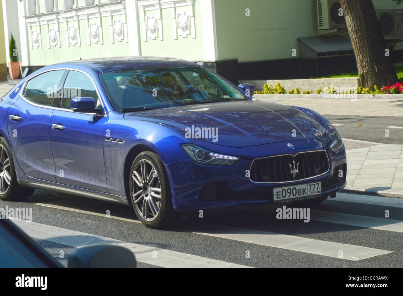 Maserati bleu foncé Banque D'Images