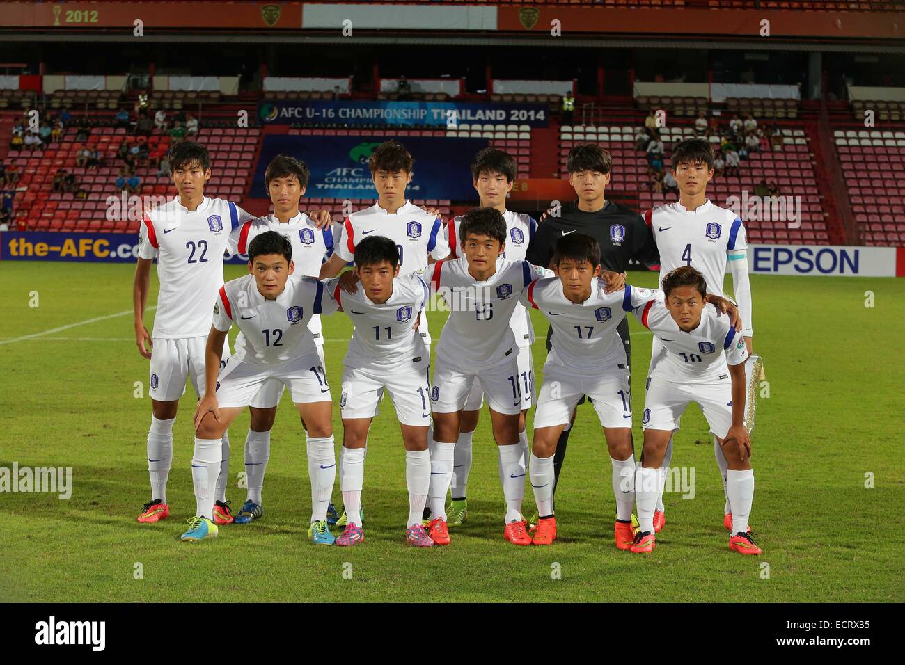 U-16U-16 Corée du groupe l'équipe de line-up (KOR), le 10 septembre 2014 - Football / Soccer : (L-R) Haut Yeon gyu Lee Jaewon, Jang, Seung Woo Kim, Kim Jungmin, Joonsoo Ahn, Sang Min Lee, (en bas, L-R) Daewon Park, Gyeolhee Taehyeon, Hwang Jang, Yu et Seungmin Lee Seung-Woo de U-16 Corée du Sud posent avant d'AFC U-16 Championship match du groupe A entre la Thaïlande 0-2 Corée du Sud, à Stade de la CTB dans Nonthaburi, Thaïlande. (Photo de bla) Banque D'Images