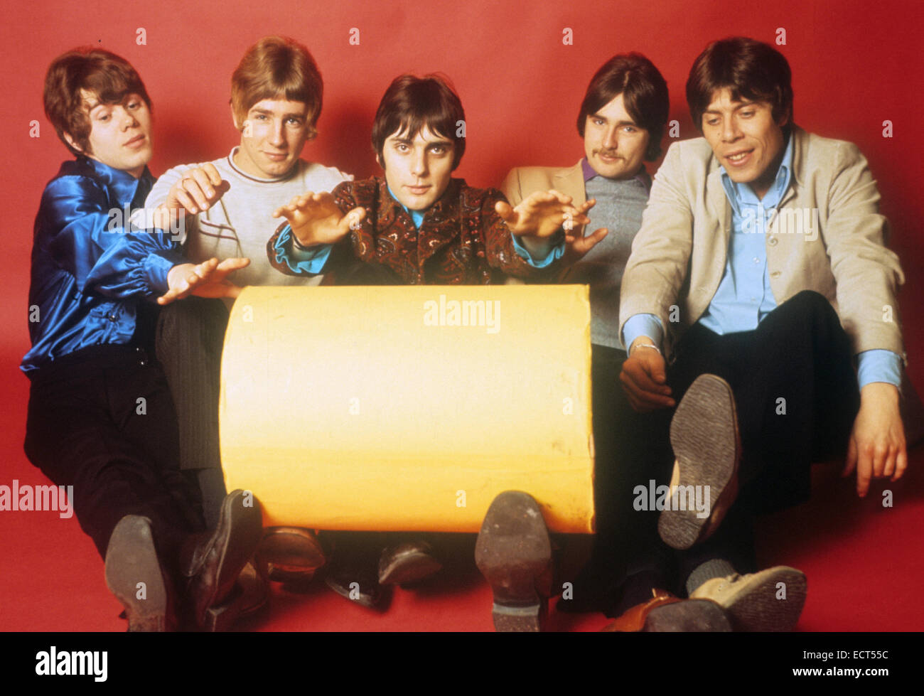 STATU QUO UK rock Group en février 1968. De gauche à droite : Alan Lancaster, Rick Parfitt, John Coughlan, Francis Rossi, Roy Lynes. Photo : Tony Gale Banque D'Images