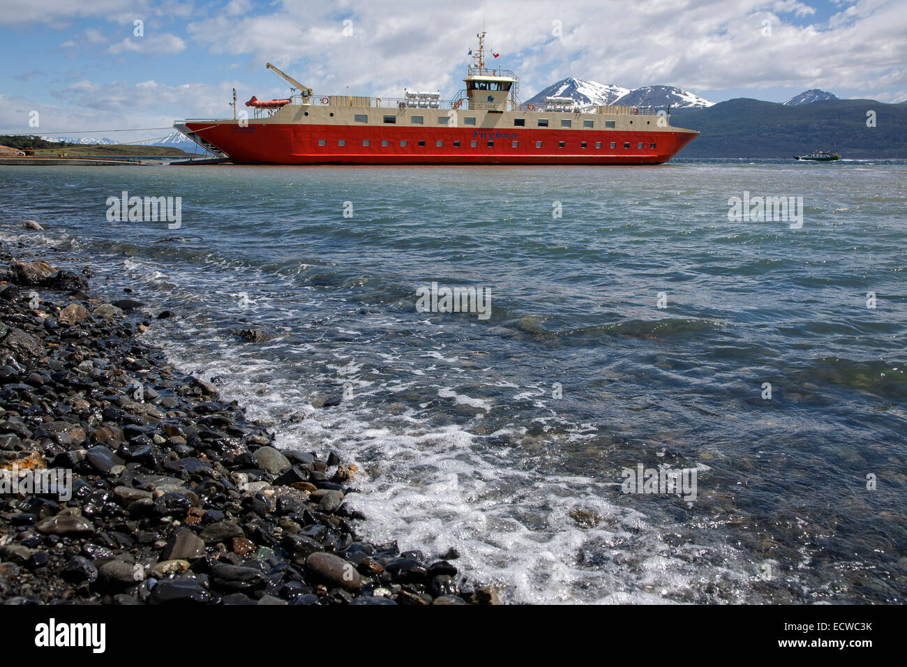 Ferry à Puerto Williams yagan (Île Navarino). Itinéraire Punta Arenas-Puerto Williams. Chili Banque D'Images