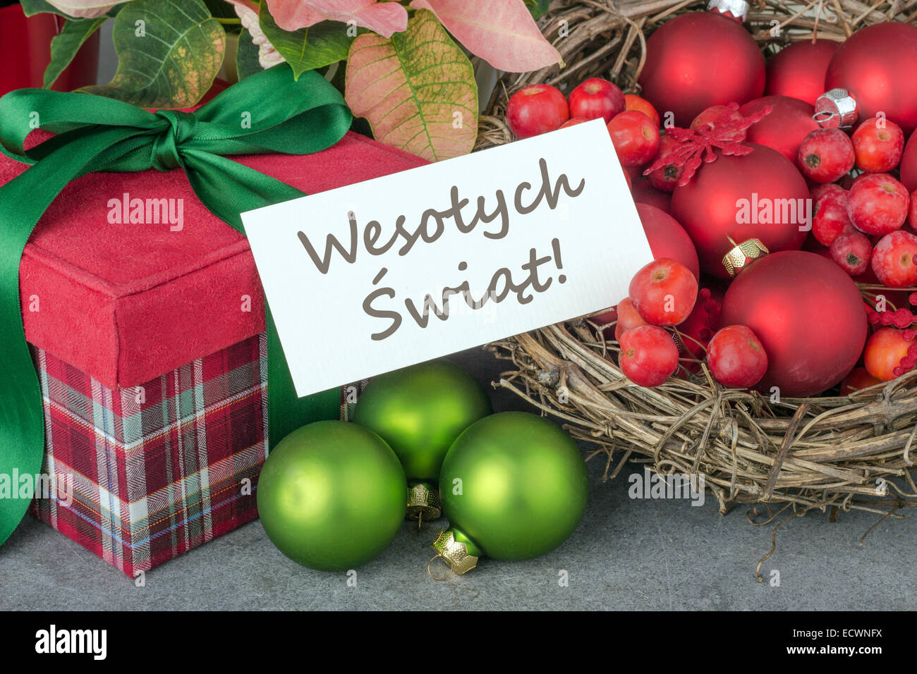 Carte De Noel Polonais Avec Don Et Christmas Joyeux Noel Texte Et Photo Stock Alamy Carte De Noel Polonais Avec Don Et Christmas Joyeux Noel Texte Et Photo Stock Alamy