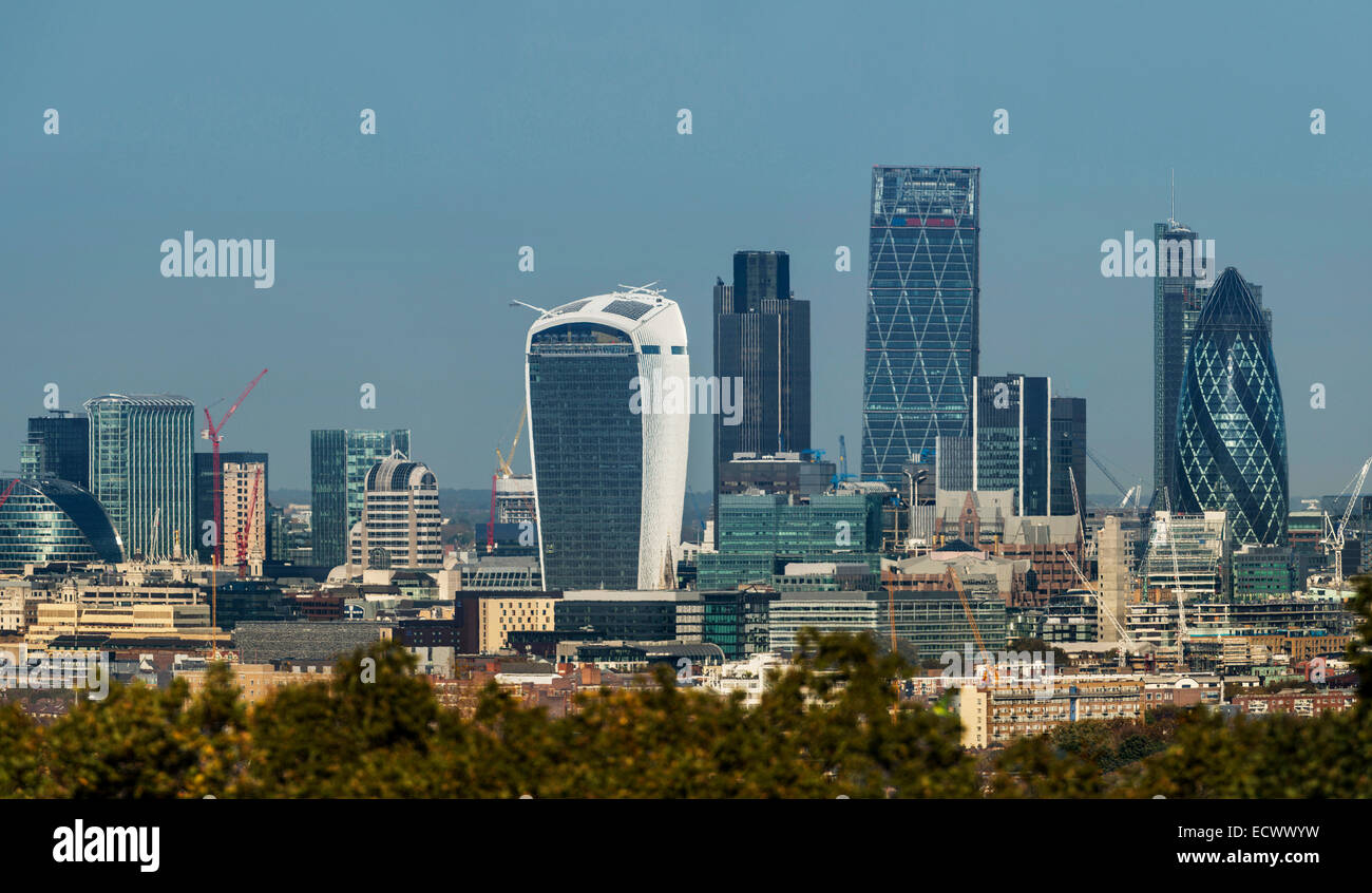 Vue depuis le musée Horniman jardins du quartier financier de Londres connu sous le nom de la ville ou d'un kilomètre carré Banque D'Images