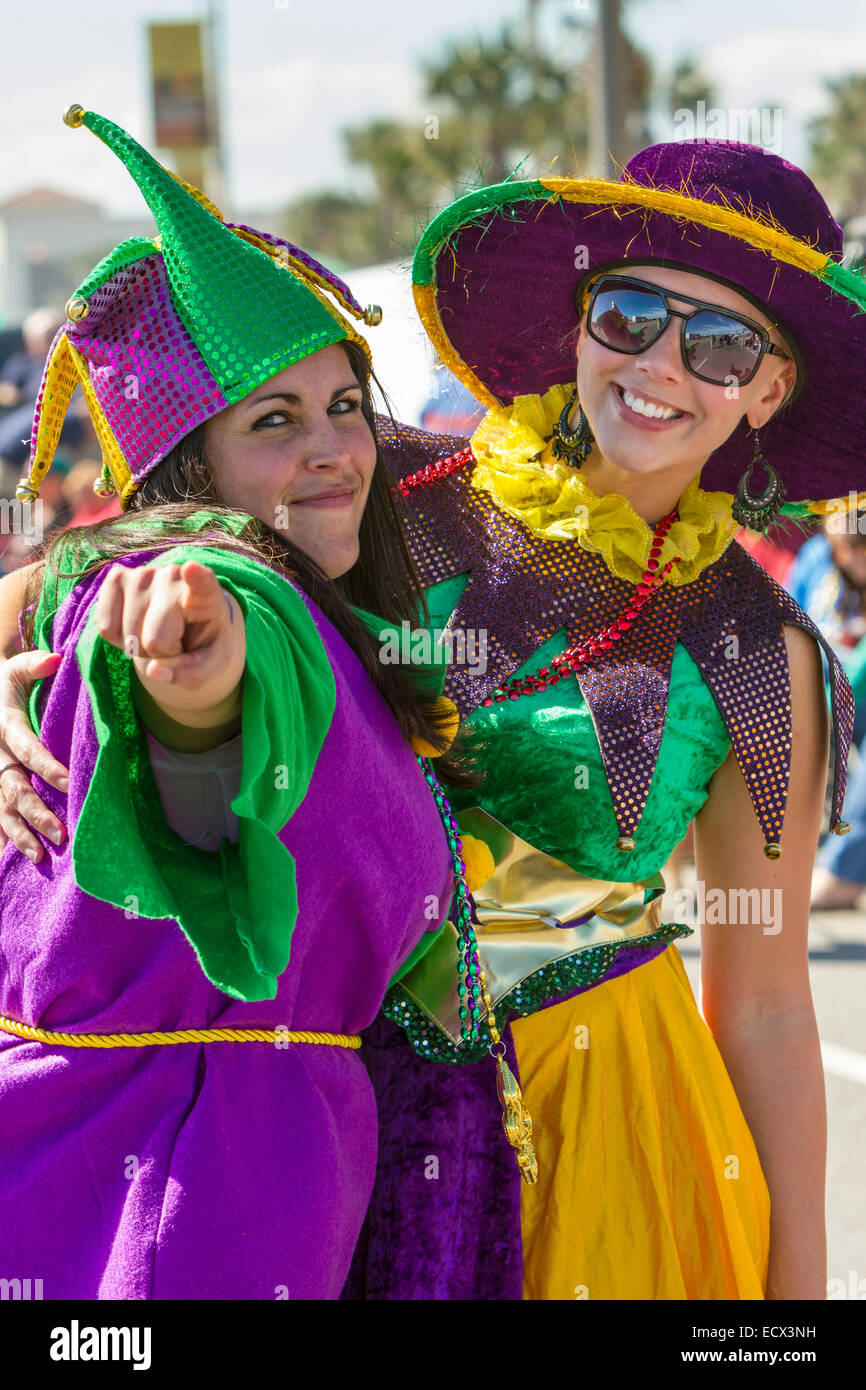 Fêtards Mardi Gras dans la parade de Galveston, Texas, États-Unis. Banque D'Images