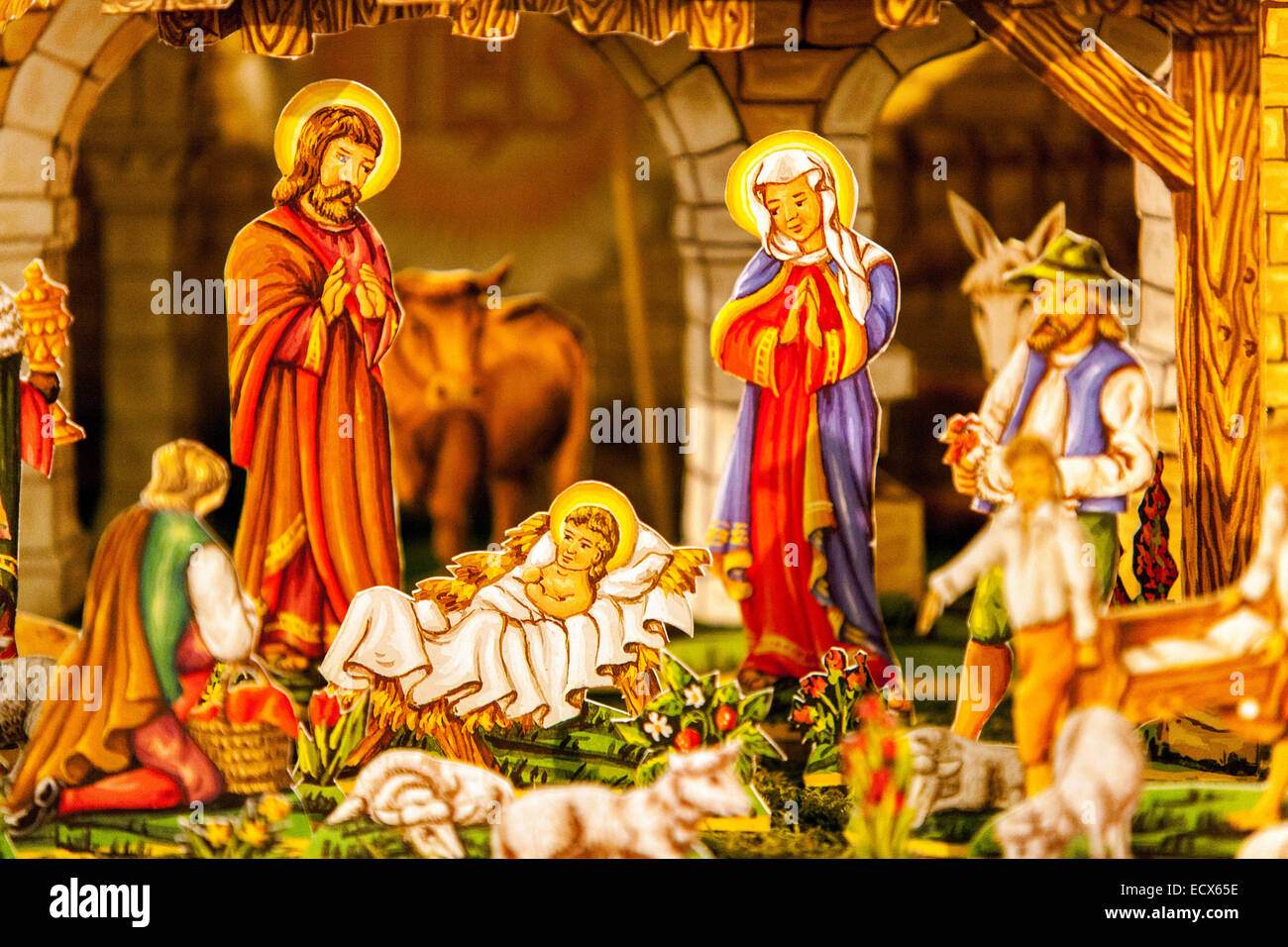 Traditionnelle tchèque Noël Nativité scène Jésus crèche scènes de la naissance de Jésus modèle en papier coloré Banque D'Images