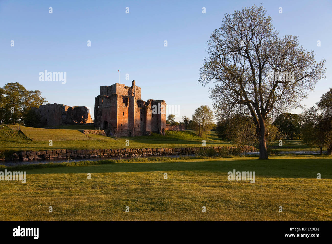 848 Château, près de Penrith, au coucher du soleil Banque D'Images