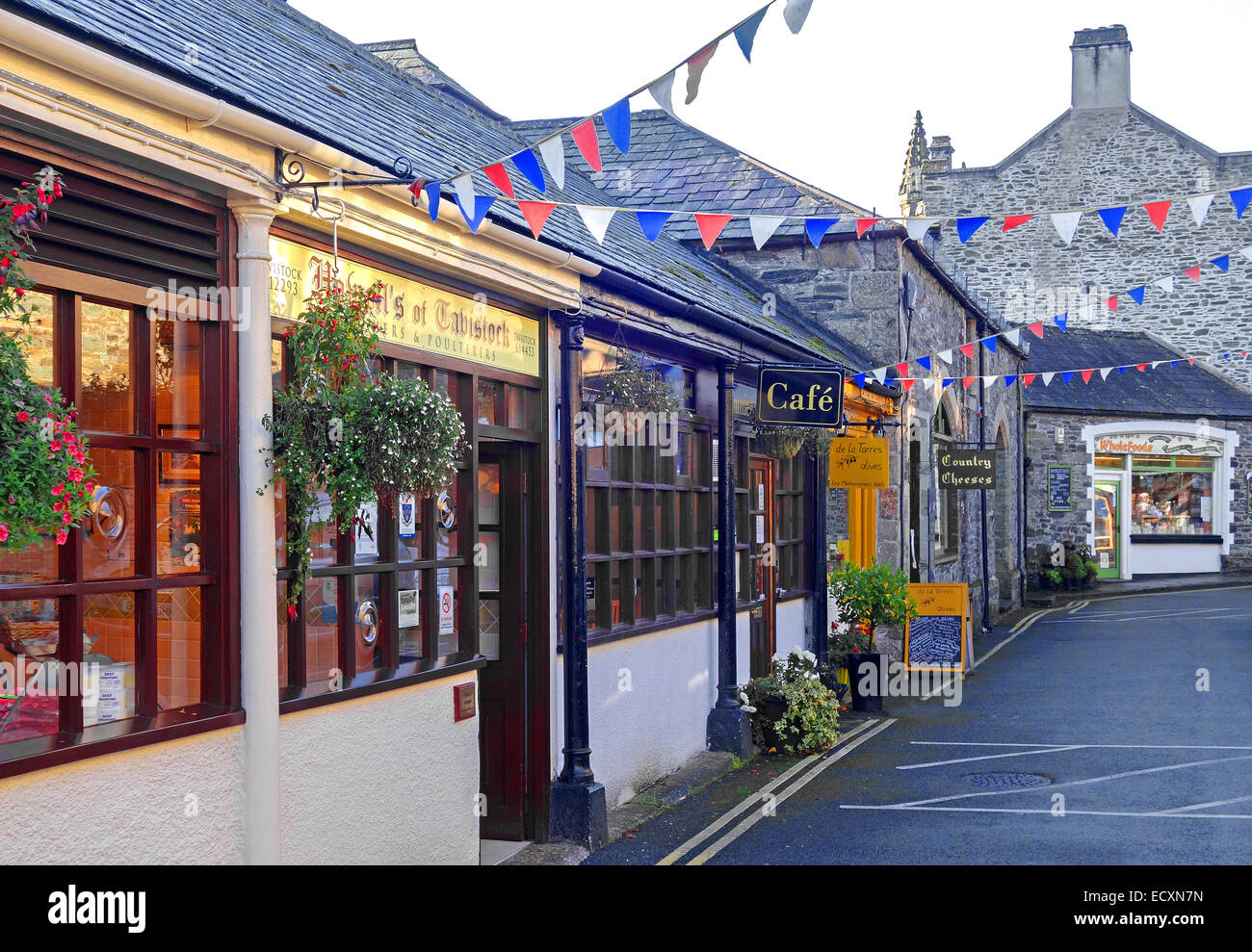 Les petites boutiques indépendantes à Tavistock, Devon, UK Banque D'Images