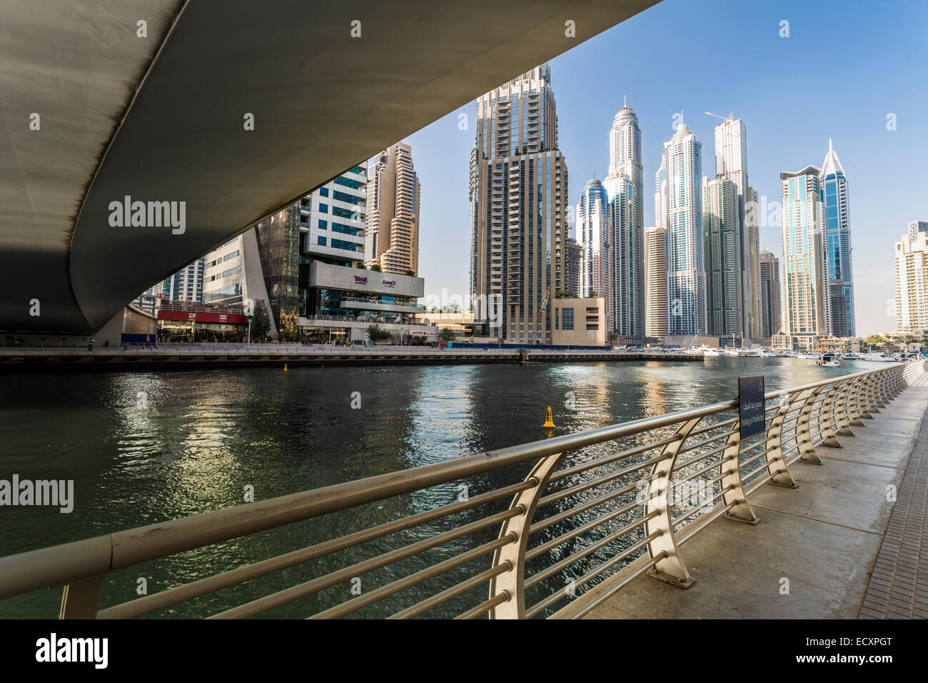 Le port de plaisance de Dubaï et ses toits unique à Dubai, UAE Banque D'Images