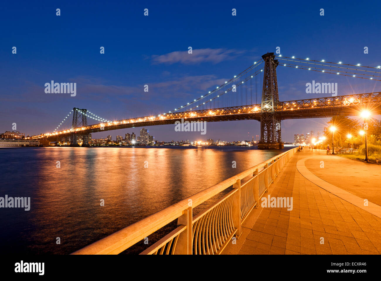 Le pont de Williamsburg East River Banque D'Images