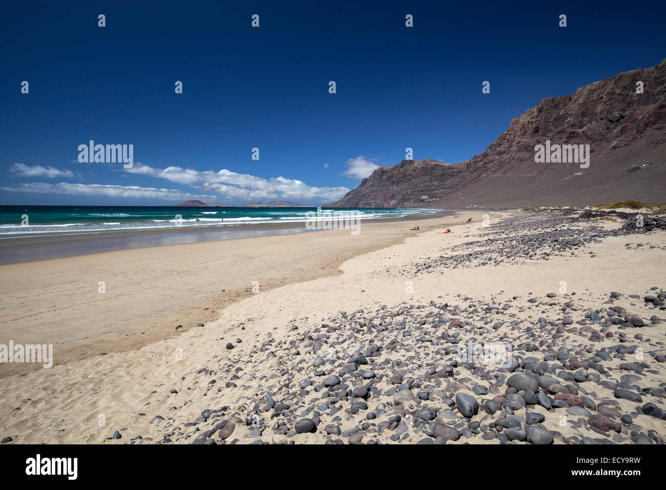 La plage de Famara, Playa de Famara, à Risco de Famara, Lanzarote, îles Canaries, Espagne Banque D'Images