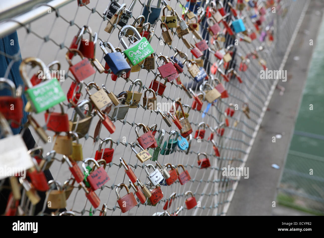 Salzburg love lock bridge Banque D'Images