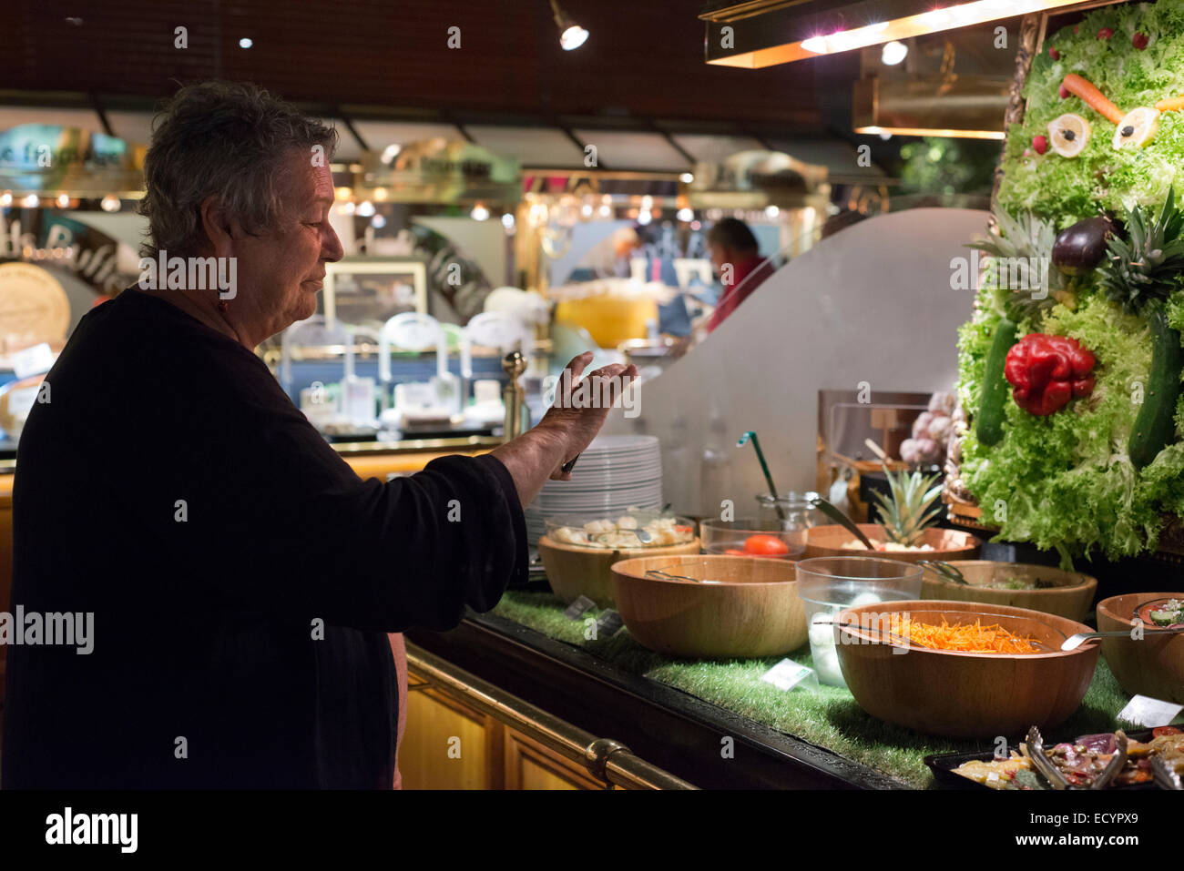 Les Grands buffets du restaurant. Narbonne. La France. La tradition sans limites ! Les Grands buffets met vous emmener en voyage e Banque D'Images