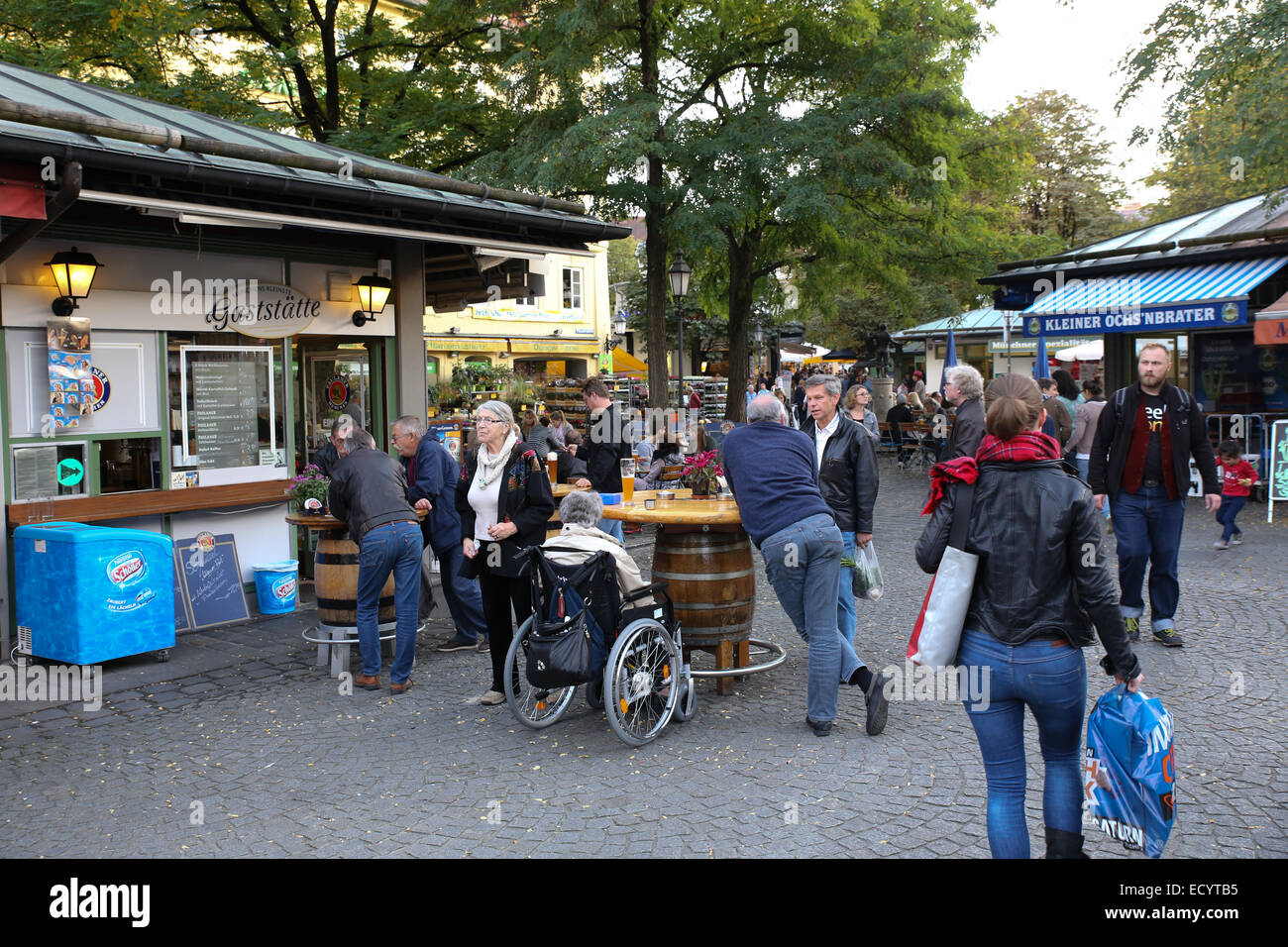 Marché en plein air de Munich Viktualienmarkt Banque D'Images