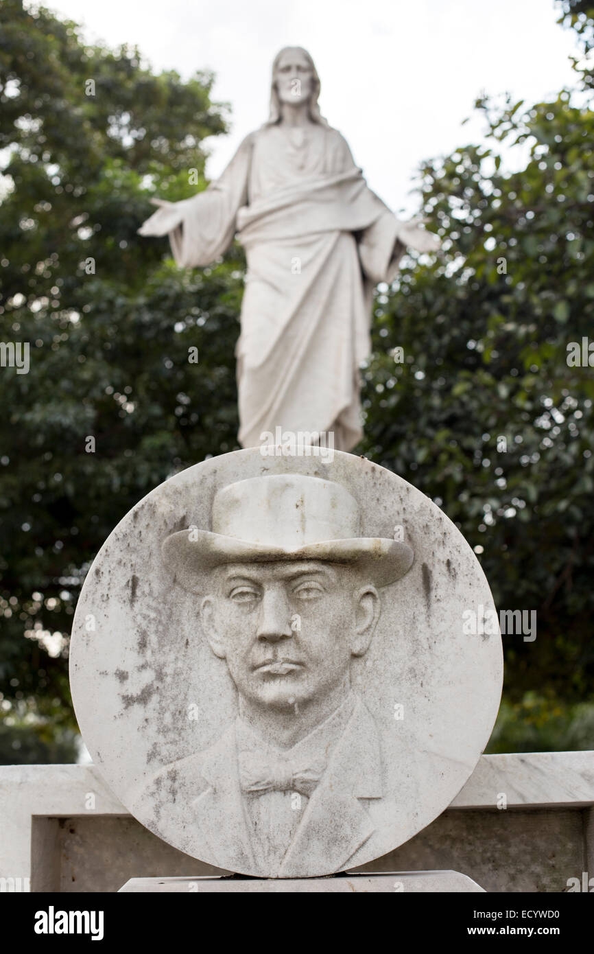 Tombes de la Nécropole Cristobal Colon cimetière, La Havane, Cuba Banque D'Images
