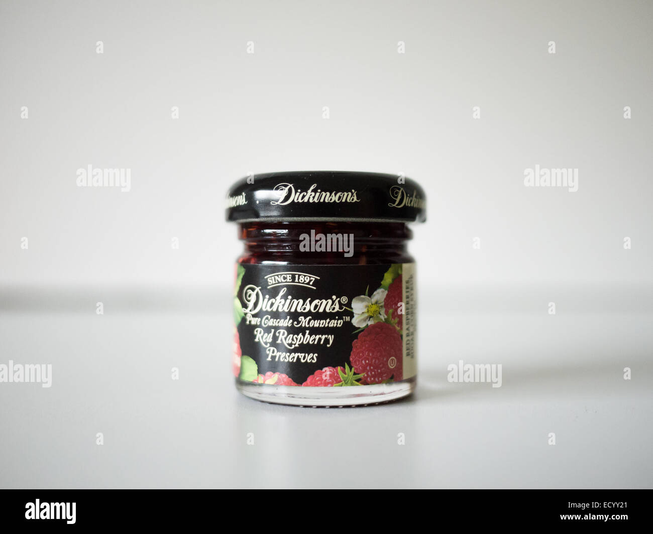 Mini Petite taille dickinson Red Raspberry Jam Banque D'Images