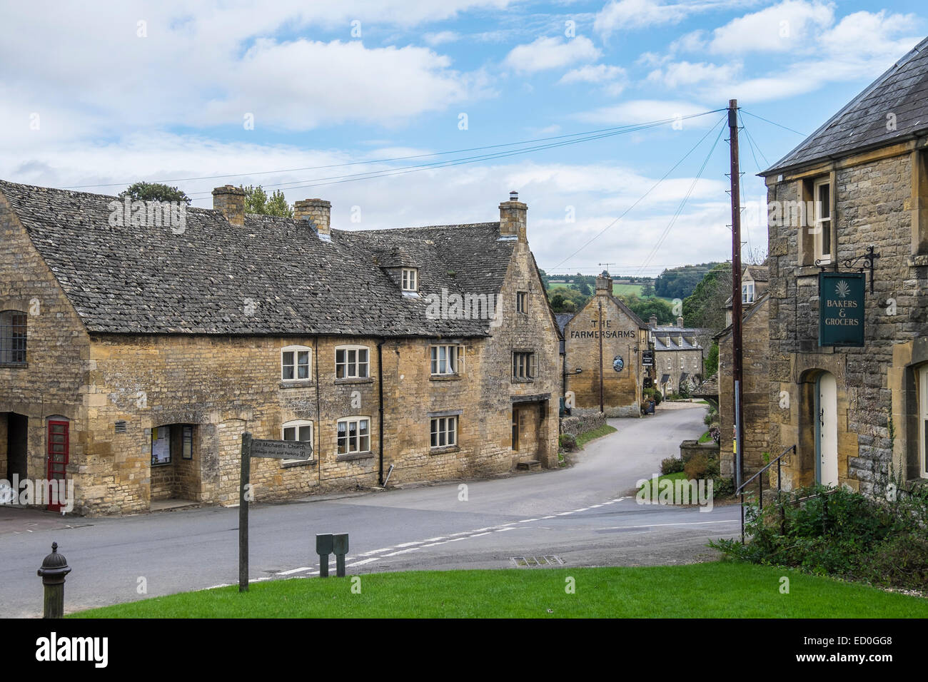 Scène de village de Cotswold Rural Guiting Power Les Cotswolds Gloucestershire Angleterre Banque D'Images