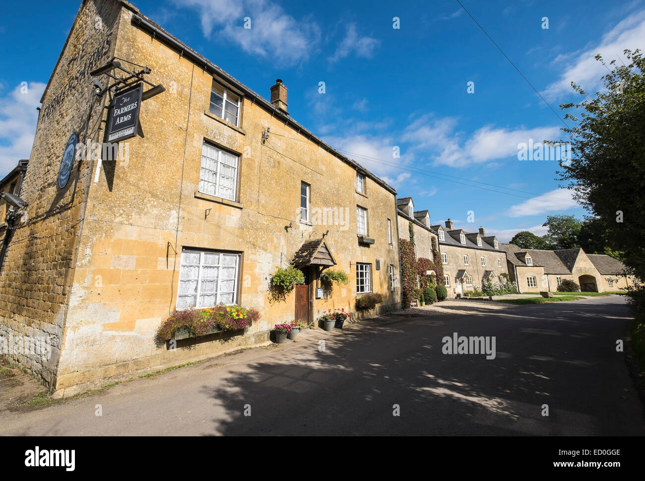 La Farmers Arms public house et restaurant Guiting Power Les Cotswolds Gloucestershire Angleterre Banque D'Images