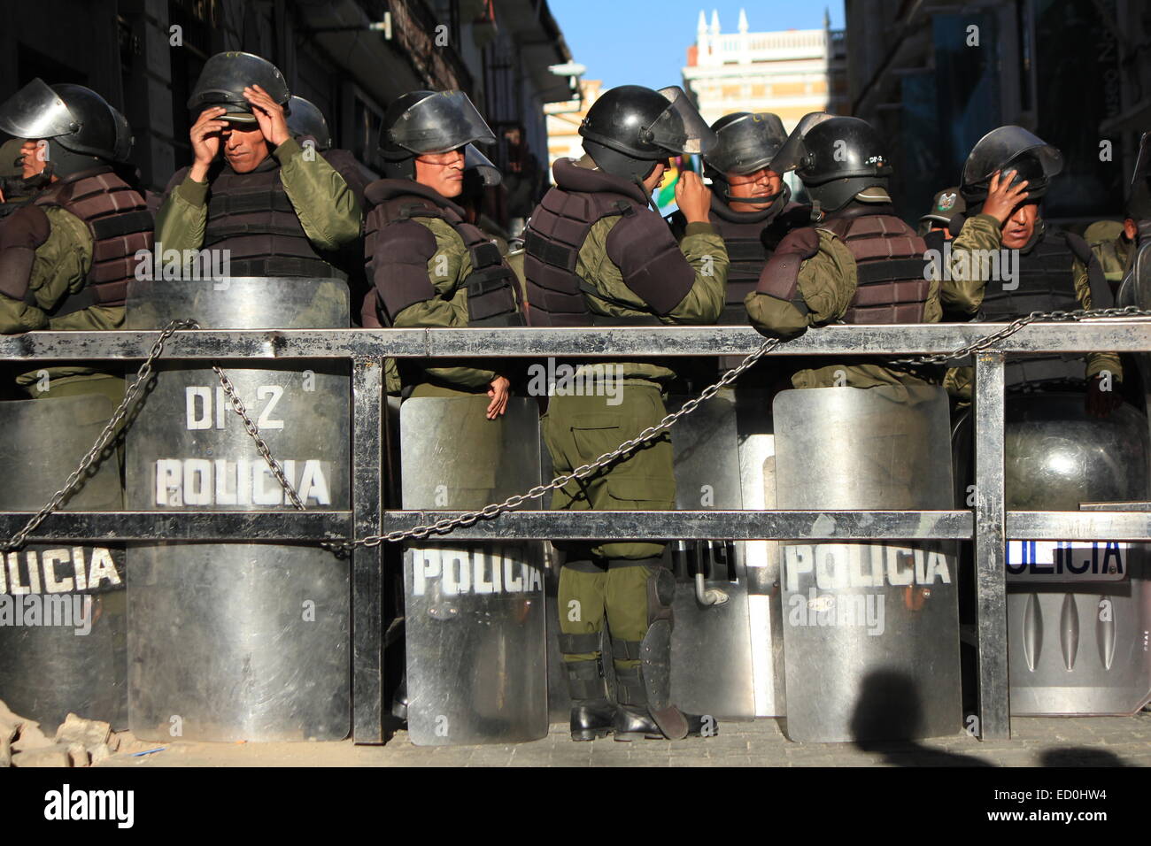 La police de La Paz prendre une pause pendant une marche pour TIPNIS Banque D'Images