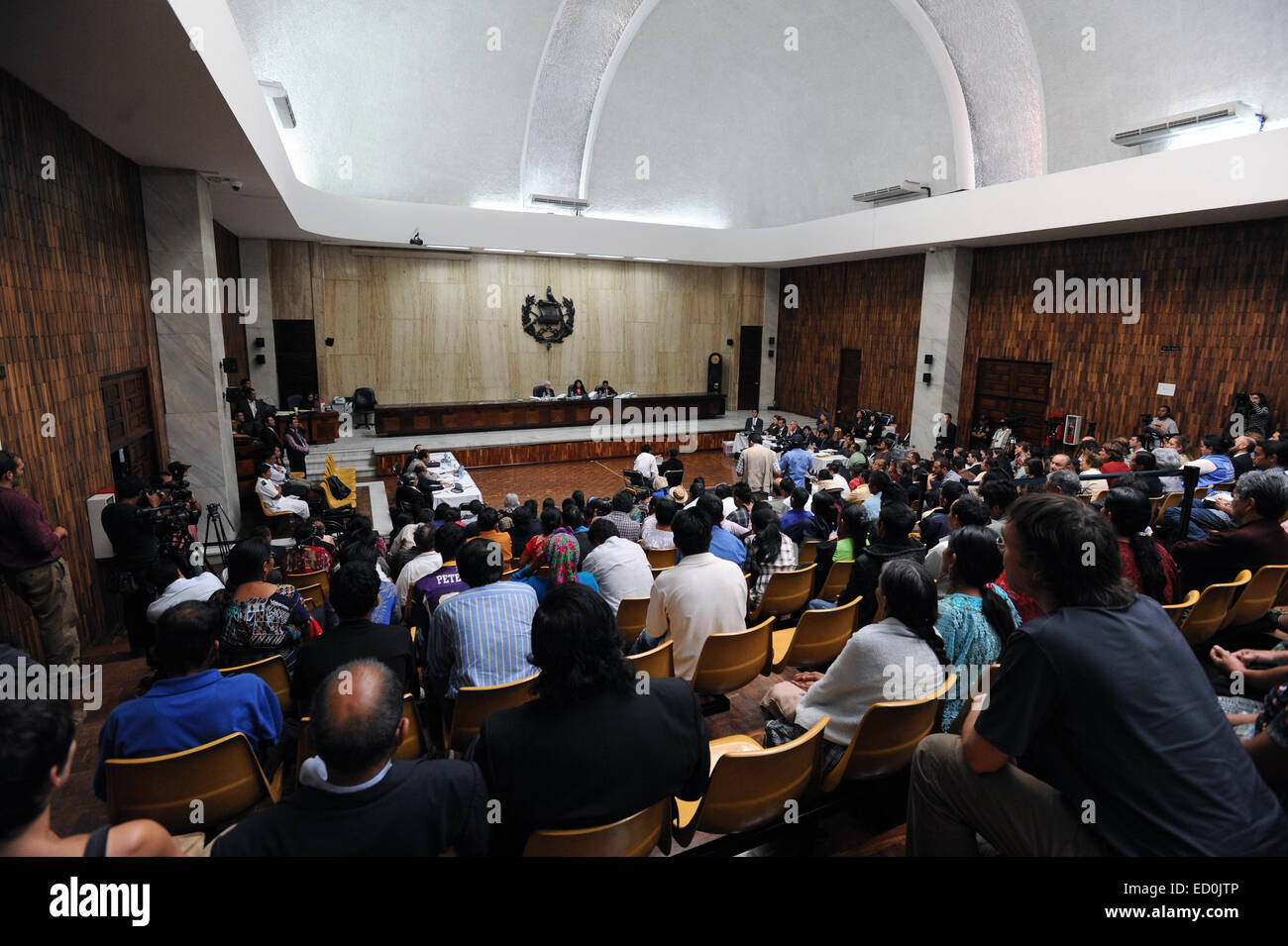 La salle d'audience du procès de génocide Rios Montt dans la cour suprême de justice de la ville de Guatemala en mars 2013. Banque D'Images