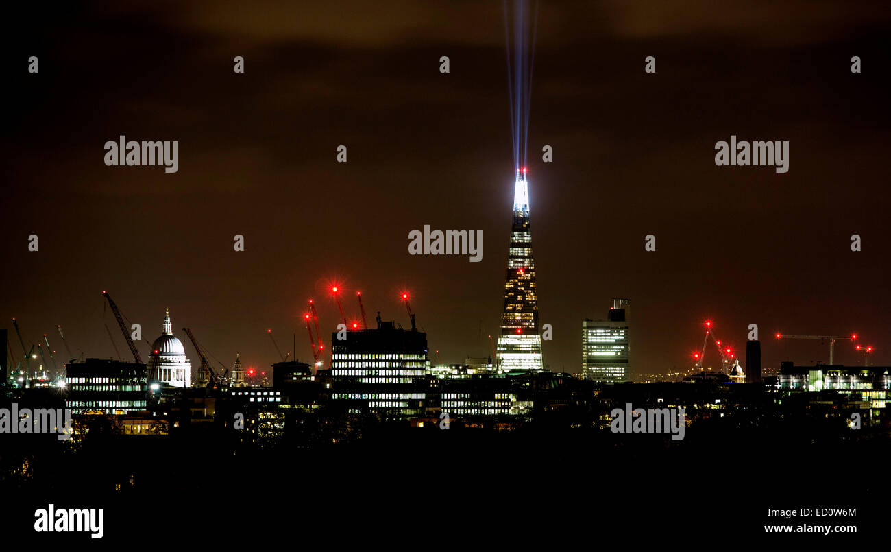 Le Shard London Skyline nuit lumière Banque D'Images