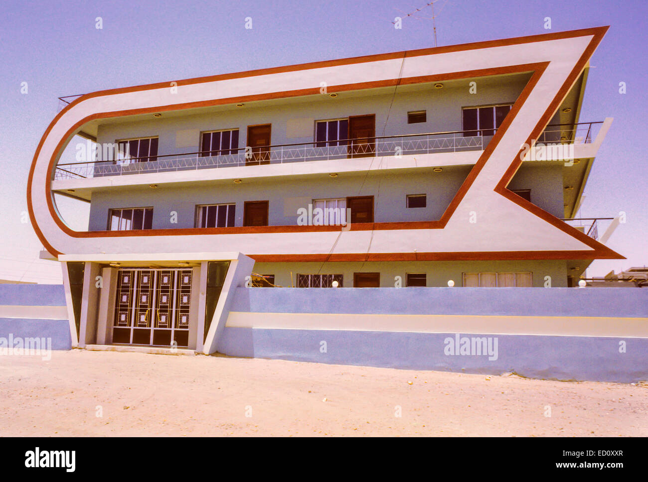 Le Koweït, Kuwait, août 1968. Maison privée ; l'architecture moderne de la fin des années 1960. Banque D'Images
